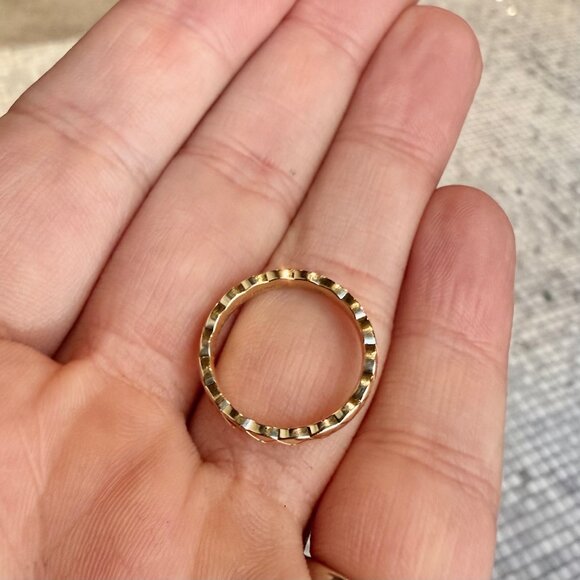 Chanel Coco Crush Mini Version Yellow Gold Ring - Picture 11 of 14